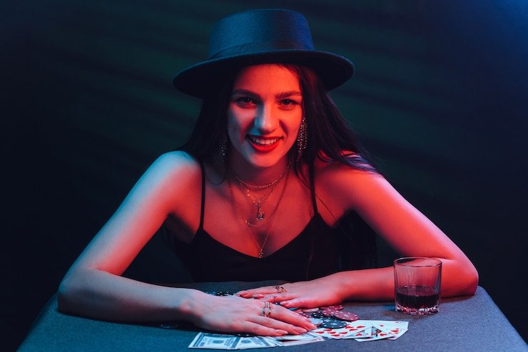 rupiah899 platform overview showing sportsbook, live-dealer, and slot sections